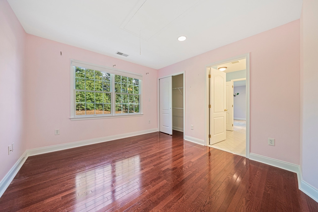 4 bed, 3 bath apartment for rent at 24 Endean Dr Unit 24, Walpole — photo 23 of 42