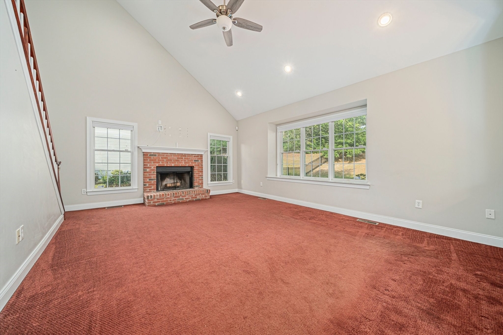 4 bed, 3 bath apartment for rent at 24 Endean Dr Unit 24, Walpole — photo 15 of 42