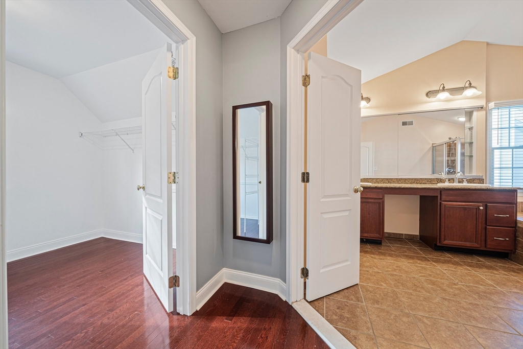 4 bed, 3 bath apartment for rent at 24 Endean Dr Unit 24, Walpole — photo 20 of 42