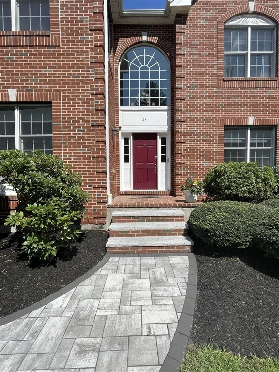 4 bed, 3 bath apartment for rent at 24 Endean Dr, Walpole — photo 29 of 39