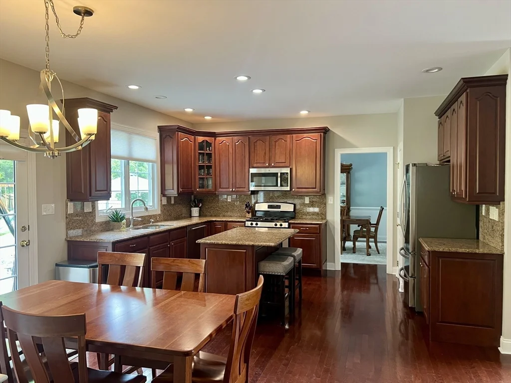 4 bed, 3 bath apartment for rent at 24 Endean Dr, Walpole — photo 16 of 39