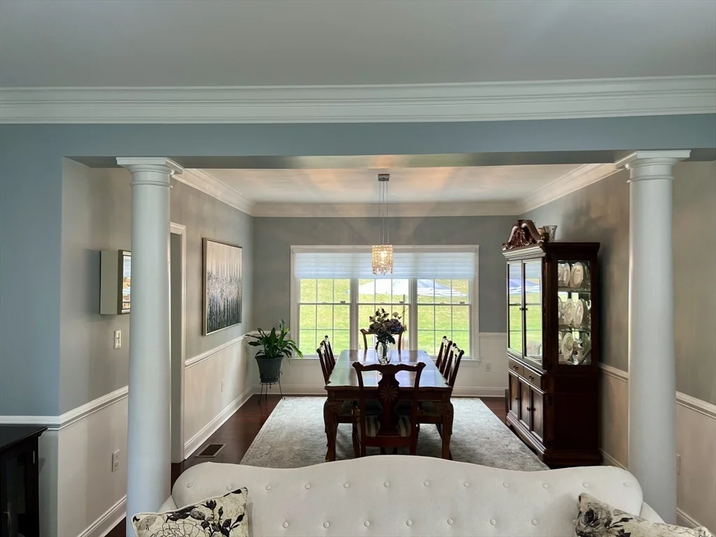 4 bed, 3 bath apartment for rent at 24 Endean Dr, Walpole — photo 2 of 39