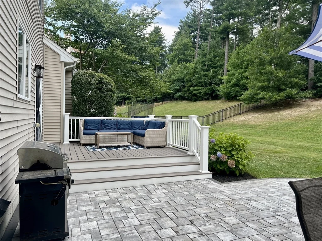 4 bed, 3 bath apartment for rent at 24 Endean Dr, Walpole — photo 37 of 39