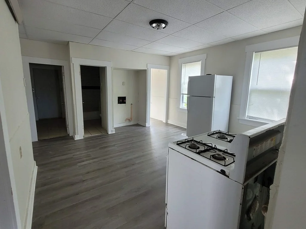 2 bed, 1 bath apartment for rent at 24 Everard Unit 2nd, Worcester — photo 3 of 10