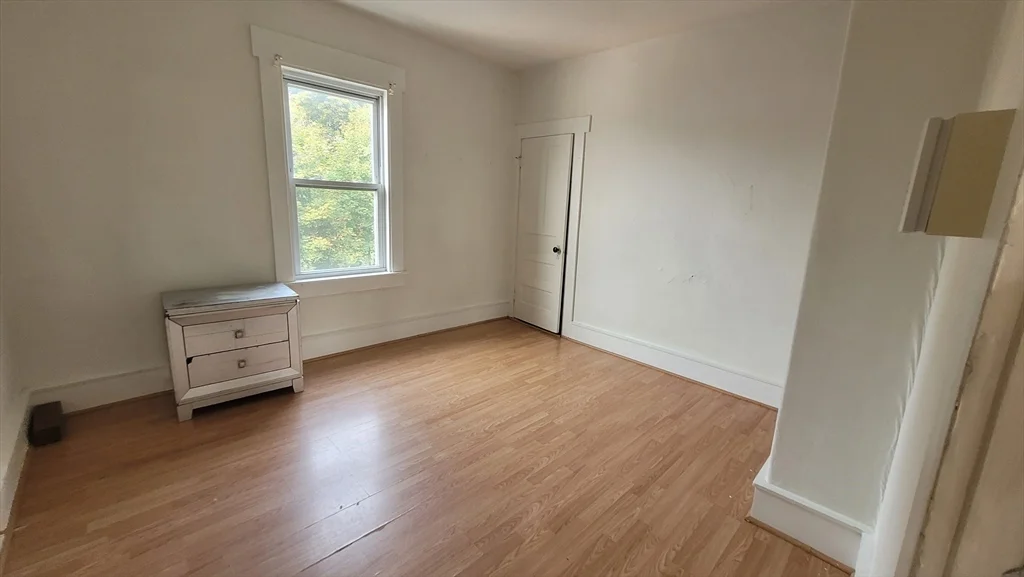 2 bed, 1 bath apartment for rent at 24 Everard Unit 3rd, Worcester — photo 7 of 13