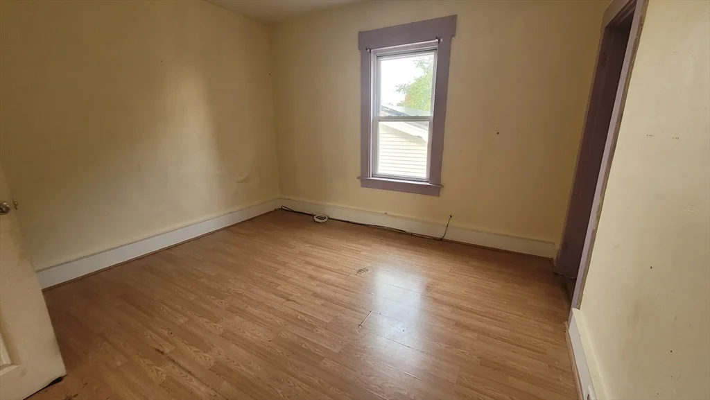 2 bed, 1 bath apartment for rent at 24 Everard Unit 3rd, Worcester — photo 9 of 13