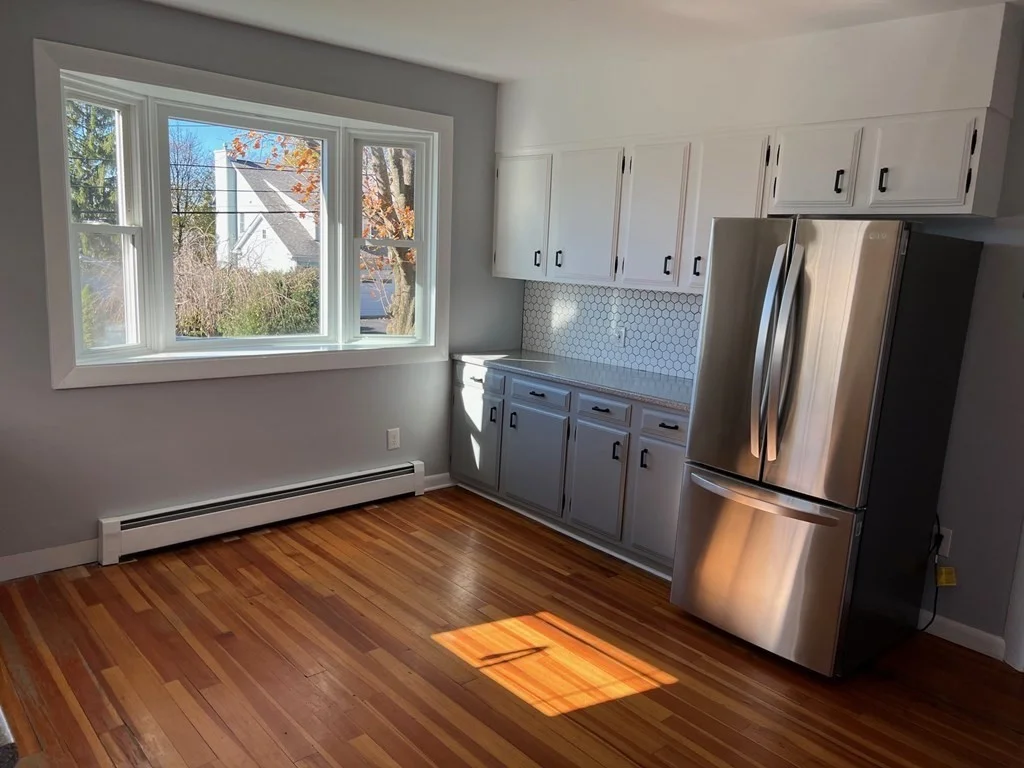 4 bed, 2 bath apartment for rent at 24 Ewell Ave Unit 24, Lexington — photo 3 of 30