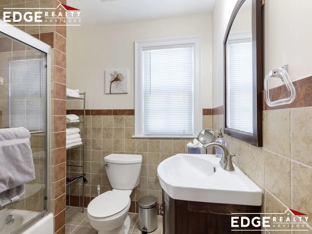 5 bed, 4 bath apartment for rent at 24 Fairmount Ave Unit 2, West Somerville — photo 9 of 20