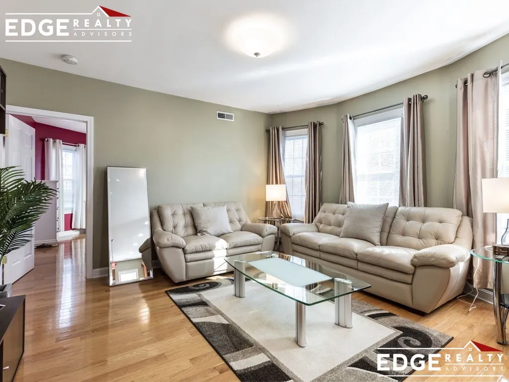 5 bed, 4 bath apartment for rent at 24 Fairmount Ave Unit 2, West Somerville — photo 4 of 20
