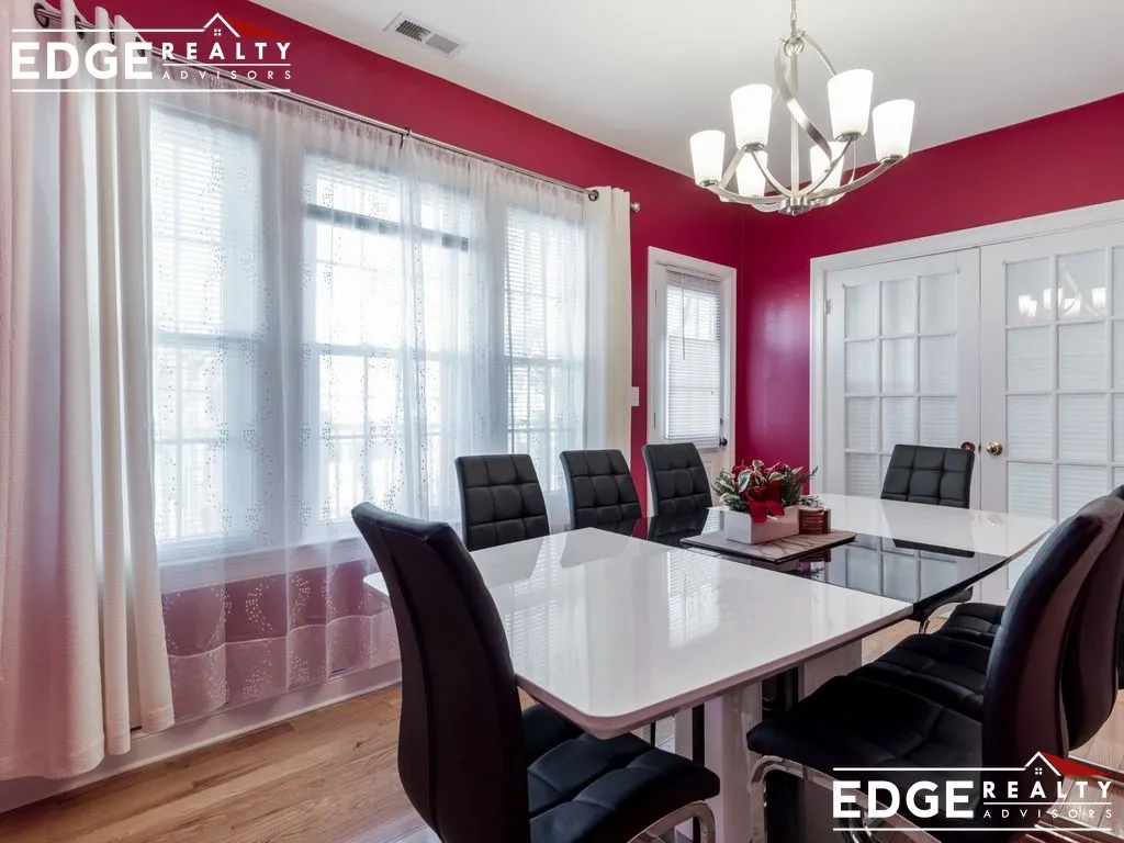 5 bed, 4 bath apartment for rent at 24 Fairmount Ave Unit 2, West Somerville — photo 15 of 20