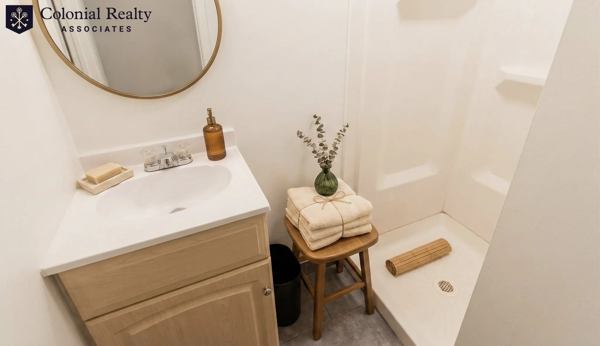 5 bed, 2 bath apartment for rent at 24 Farrington Ave Unit 1, Allston — photo 8 of 9