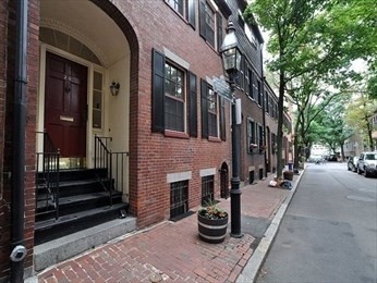 3 bed, 2 bath apartment for rent at 24 Fayette St Unit 24, Back Bay