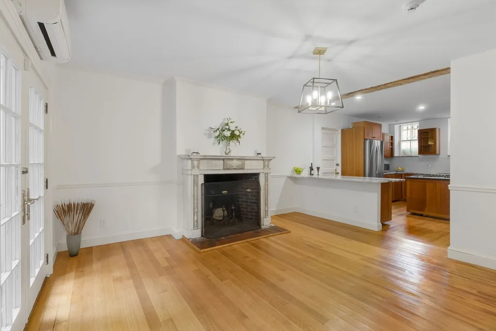 3 bed, 2 bath apartment for rent at 24 Fayette St Unit 24, Back Bay — photo 30 of 36