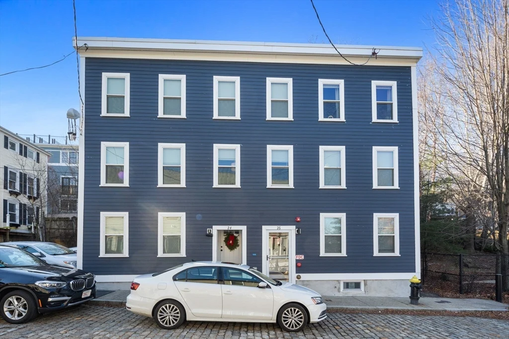 Studio bed, 1 bath apartment for rent at 24 Ferrin St Unit 2, Charlestown — photo 12 of 12