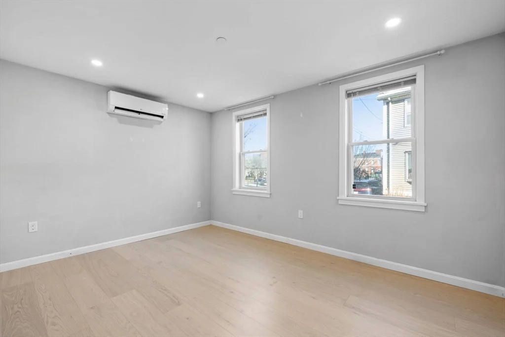 Studio bed, 1 bath apartment for rent at 24 Ferrin St Unit 2, Charlestown — photo 8 of 12