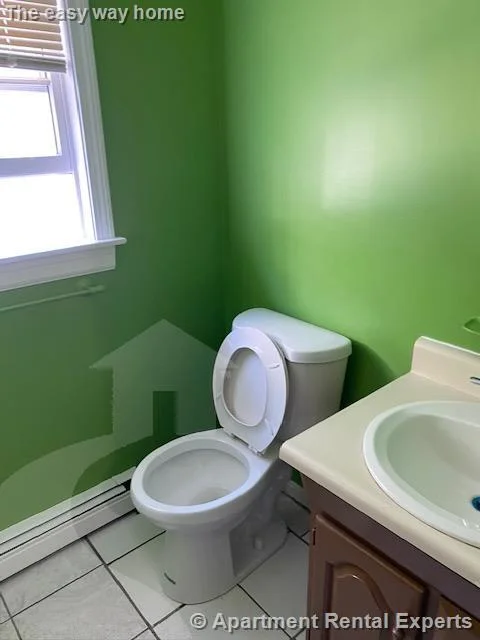 2 bed, 1 bath apartment for rent at 24 Florence St, East Somerville — photo 5 of 16