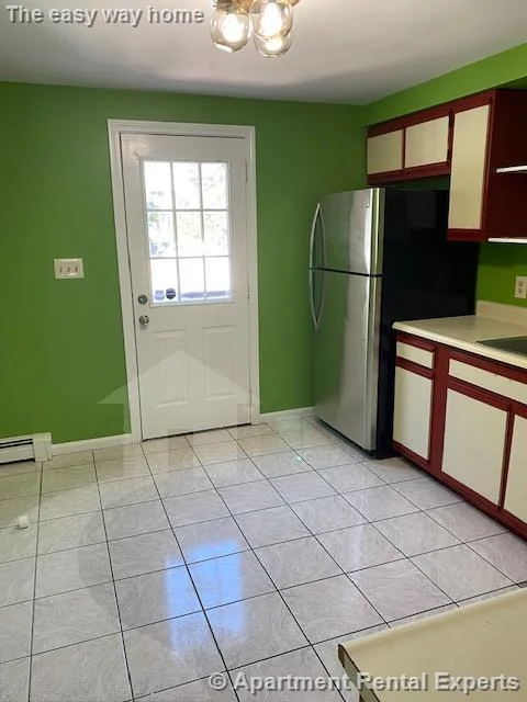 2 bed, 1 bath apartment for rent at 24 Florence St, East Somerville — photo 6 of 16