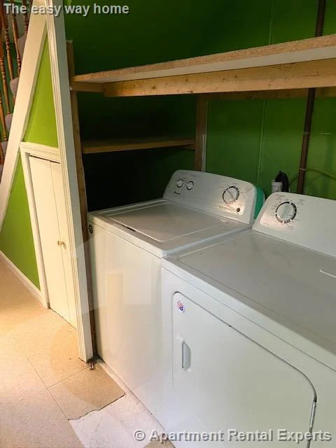 2 bed, 1 bath apartment for rent at 24 Florence St, East Somerville — photo 9 of 16