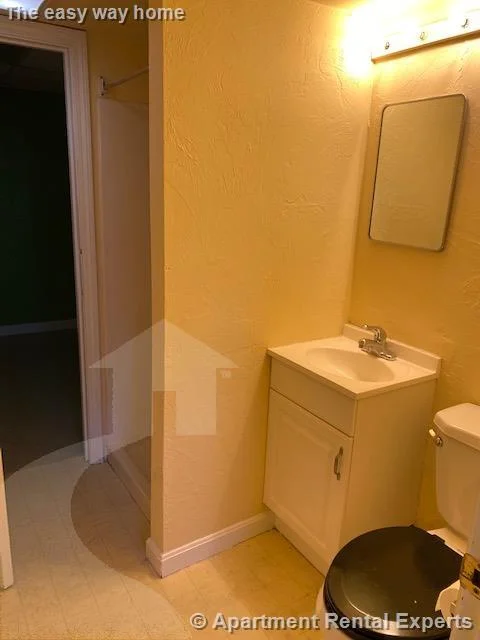 2 bed, 1 bath apartment for rent at 24 Florence St, East Somerville — photo 10 of 16