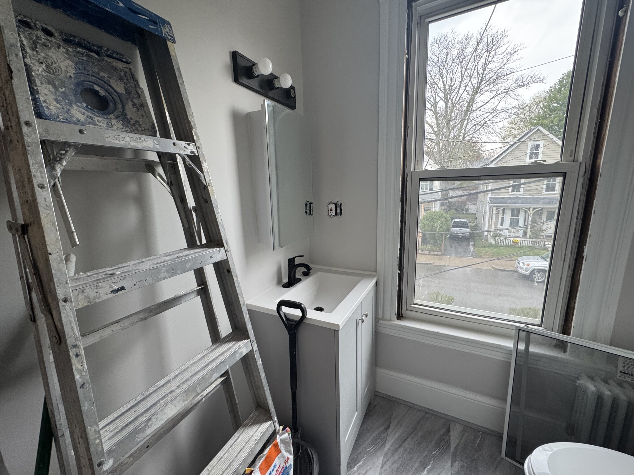 4 bed, 2.5 bath apartment for rent at 24 Foster, Brighton — photo 6 of 25