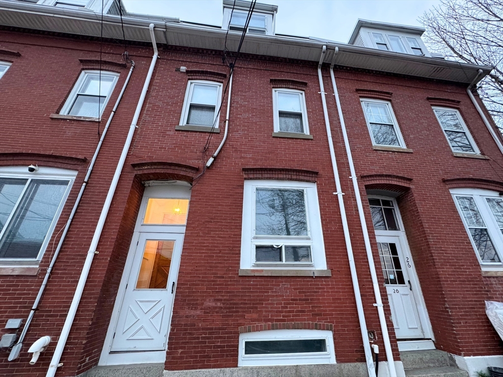 2 bed, 1 bath apartment for rent at 24 Front St Unit 2, Chelsea — photo 22 of 23
