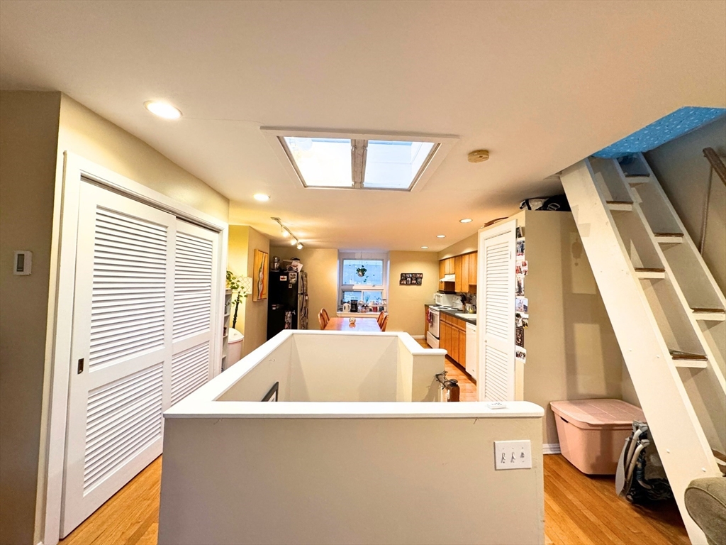 2 bed, 1 bath apartment for rent at 24 Front St Unit 2, Chelsea — photo 5 of 23