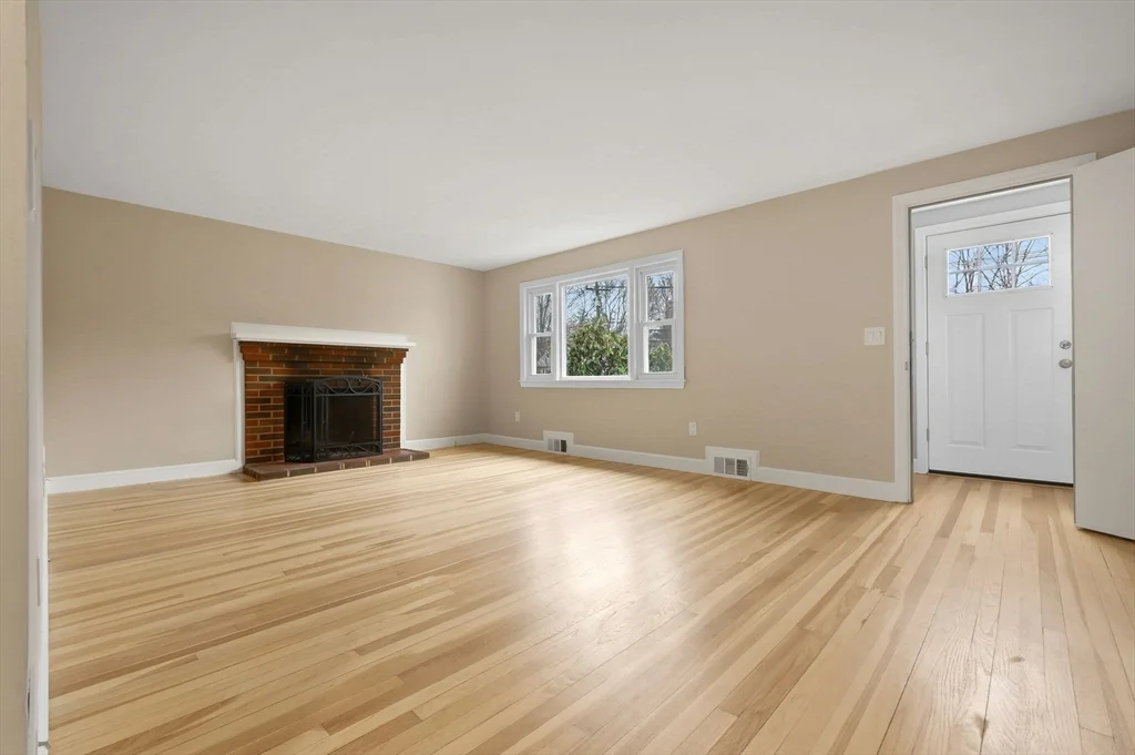 2 bed, 1 bath apartment for rent at 24 Garden St, Danvers — photo 16 of 21