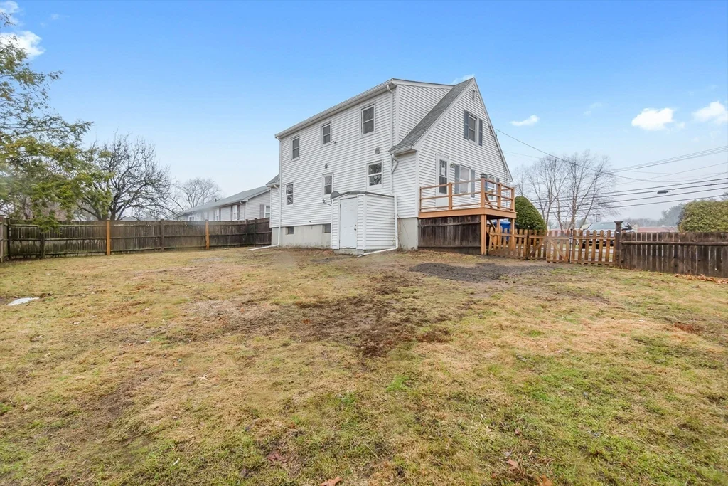 2 bed, 1 bath apartment for rent at 24 Garden St, Danvers — photo 3 of 21
