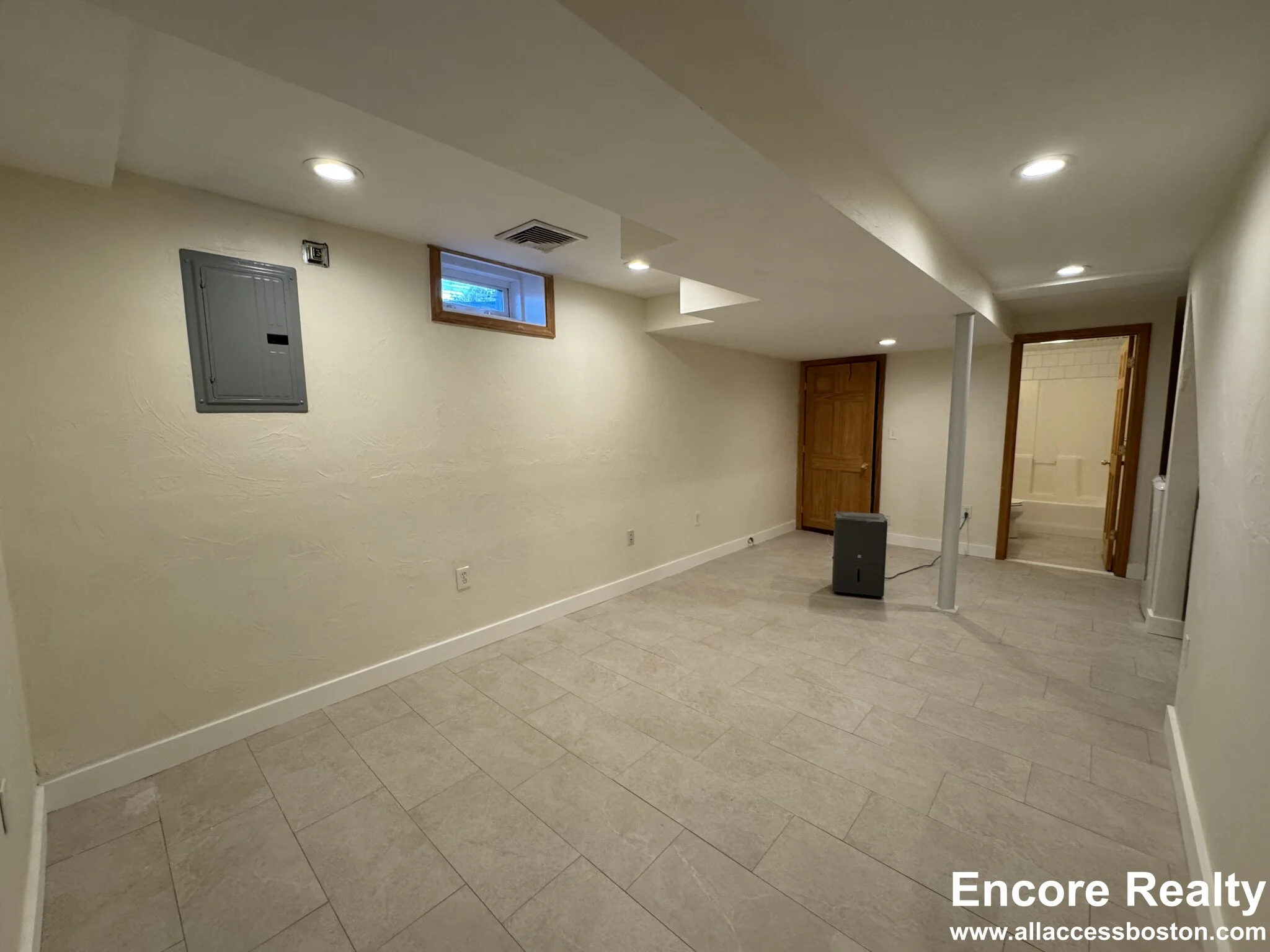 2 bed, 2 bath apartment for rent at 24 Gardner St Unit 1, Newton Corner — photo 13 of 14