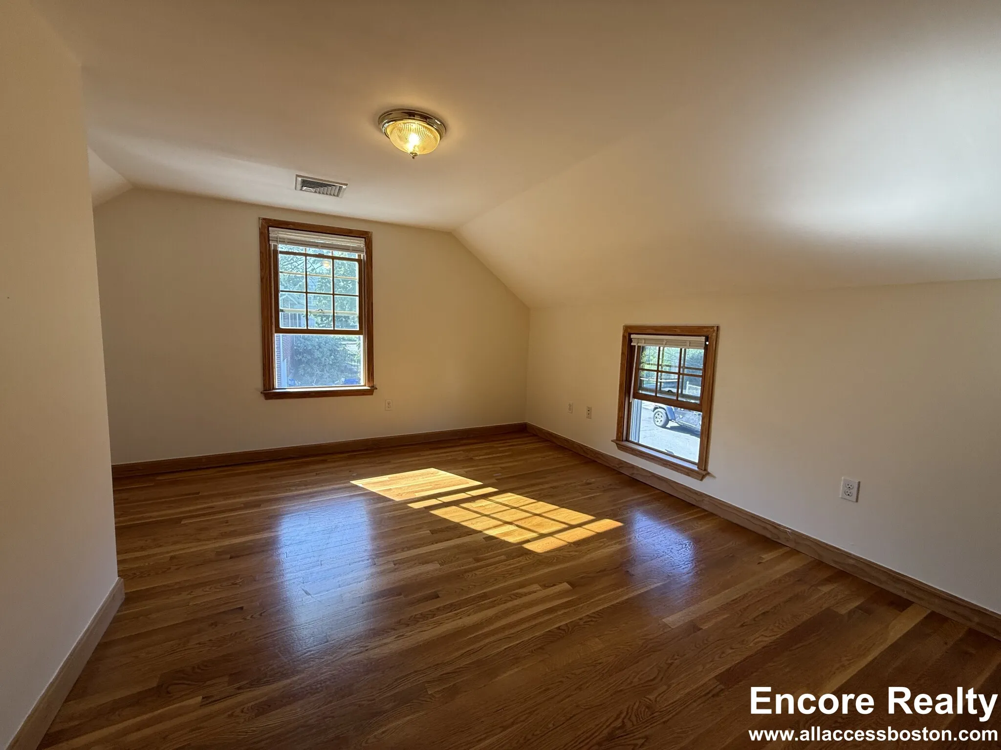 2 bed, 2 bath apartment for rent at 24 Gardner St Unit 1, Newton Corner — photo 6 of 14
