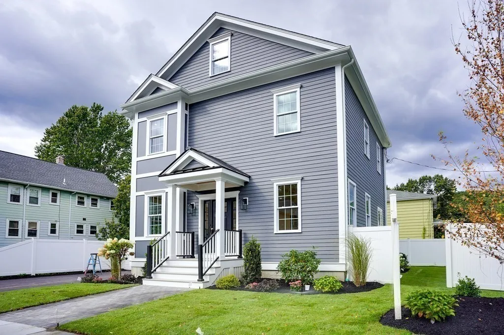 4 bed, 2 bath apartment for rent at 24 Grant Ave, Belmont — photo 1 of 10