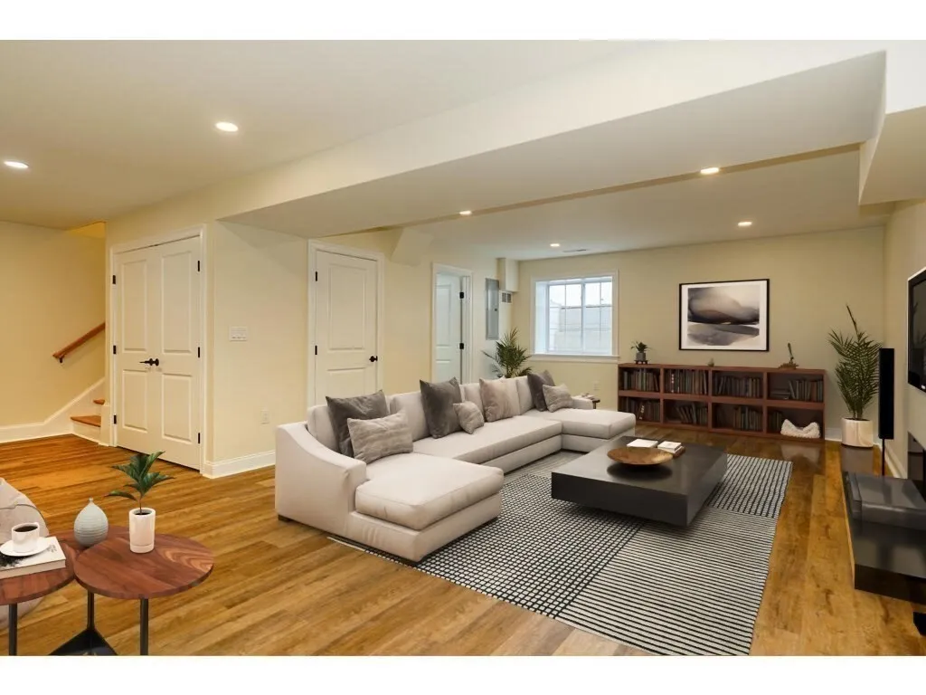 4 bed, 2 bath apartment for rent at 24 Grant Ave, Belmont — photo 9 of 10