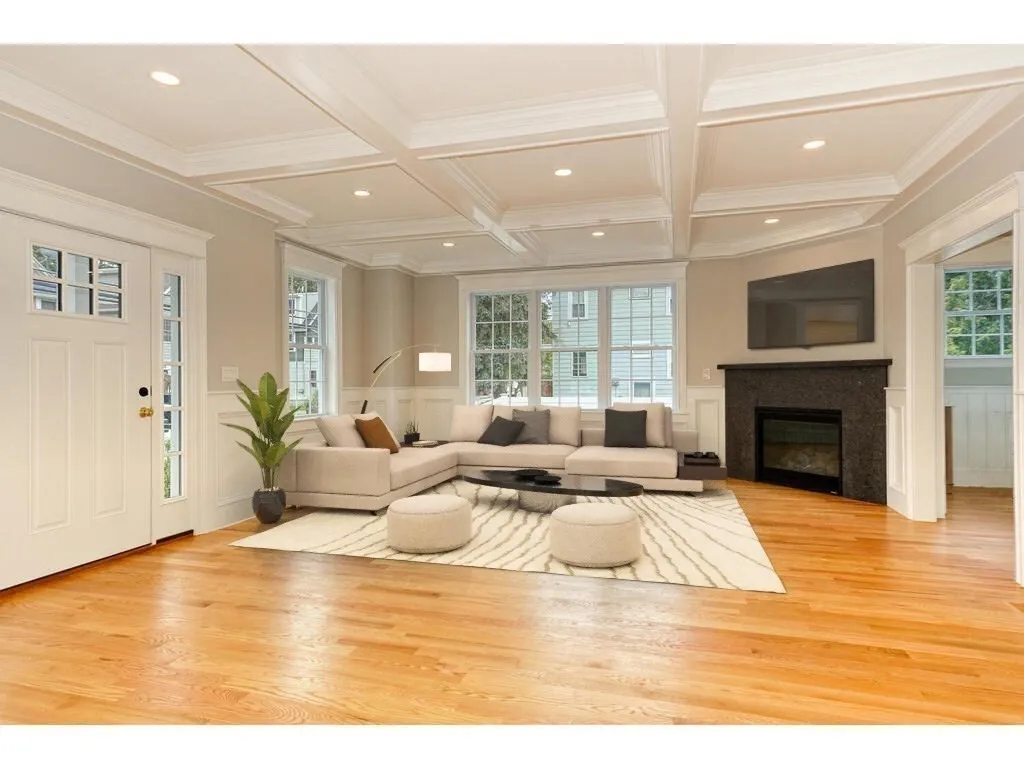 4 bed, 2 bath apartment for rent at 24 Grant Ave, Belmont — photo 6 of 10