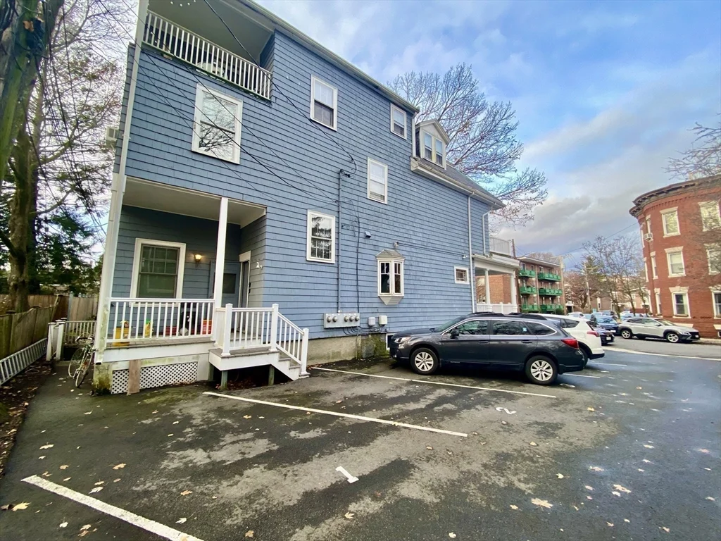 1 bed, 1 bath apartment for rent at 24 Grovenor Rd Unit 4, Jamaica Plain — photo 14 of 15