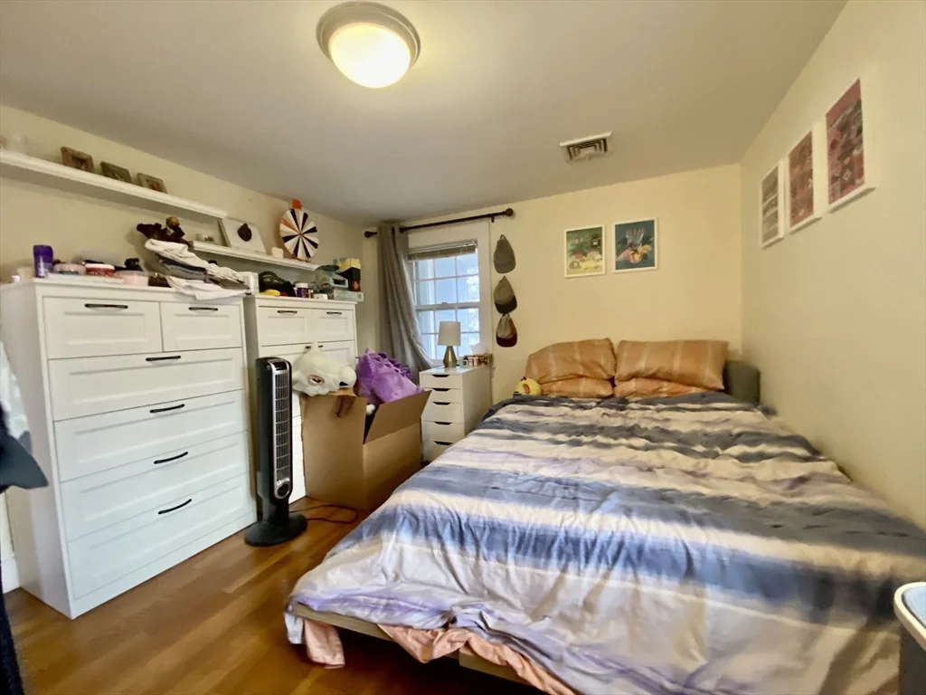 1 bed, 1 bath apartment for rent at 24 Grovenor Rd Unit 4, Jamaica Plain — photo 9 of 15