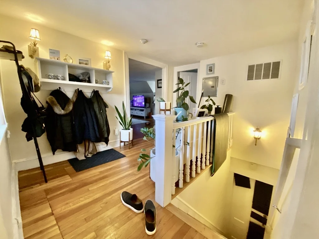 1 bed, 1 bath apartment for rent at 24 Grovenor Rd Unit 4, Jamaica Plain — photo 4 of 15
