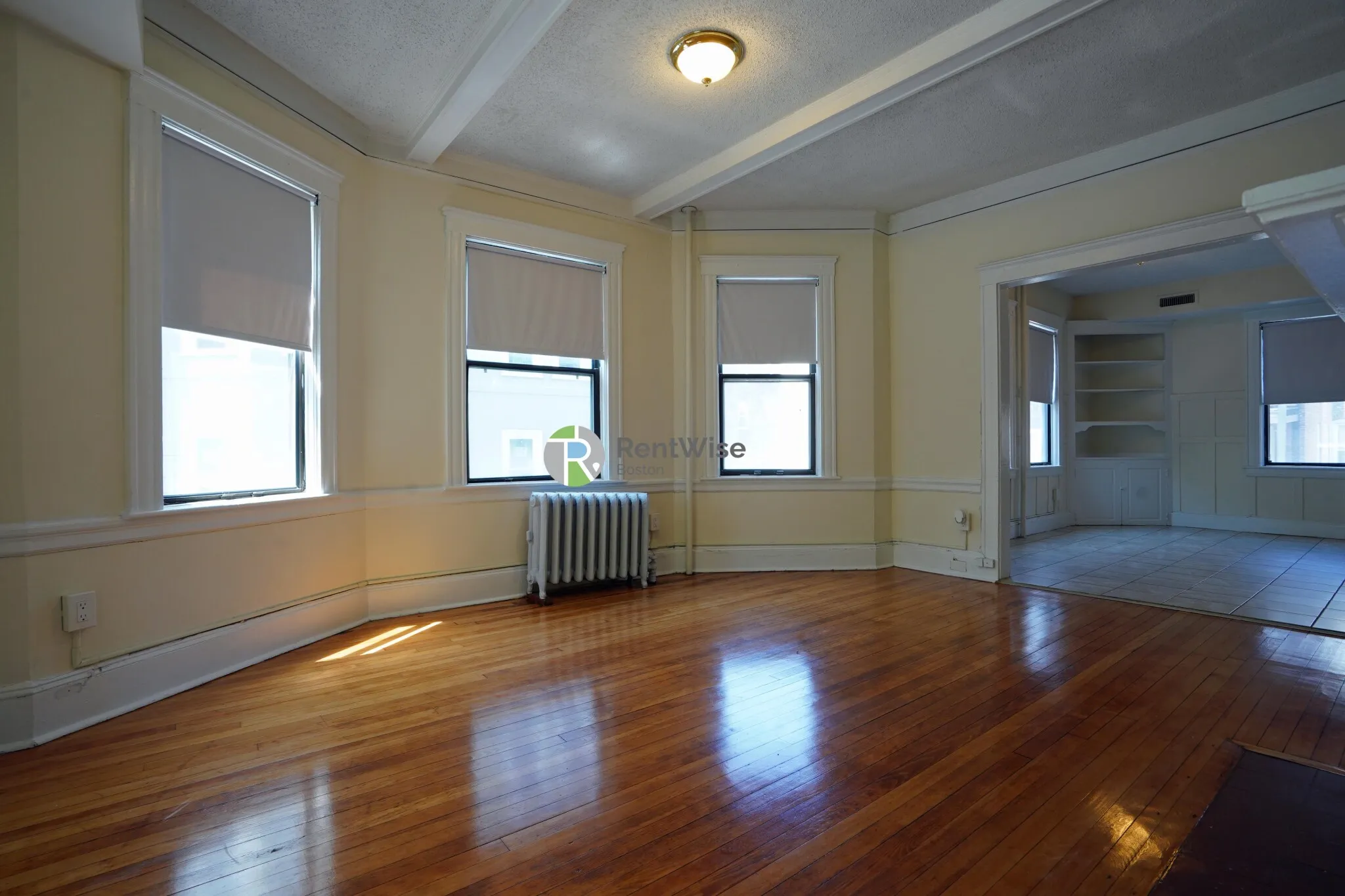 4 bed, 2 bath apartment for rent at 24 Hamilton Rd Unit 1, North Brookline — photo 2 of 29