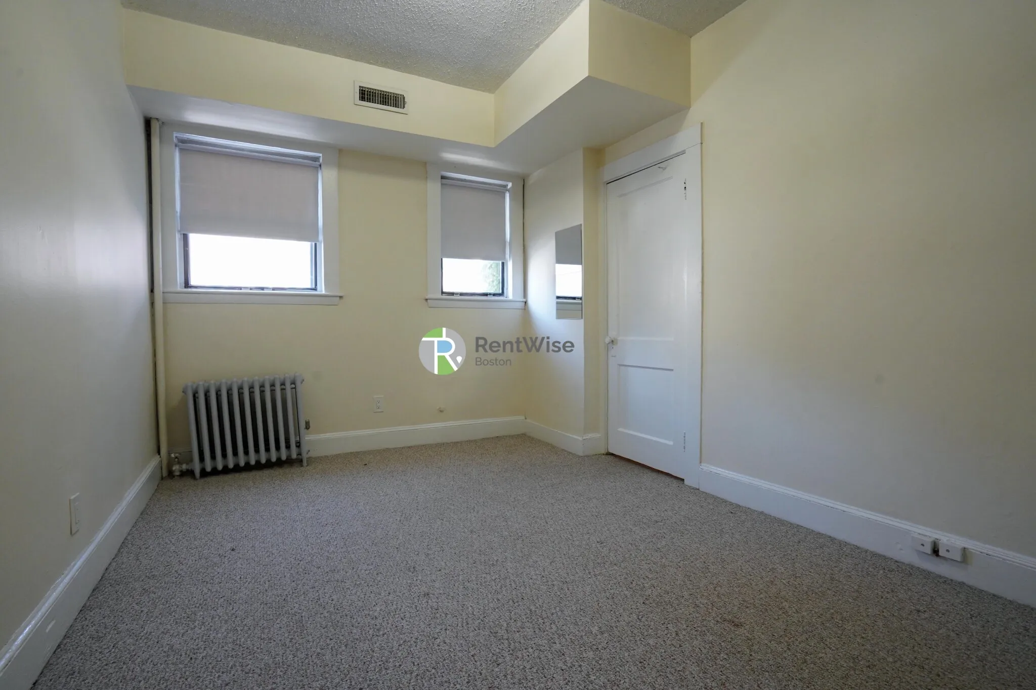 4 bed, 2 bath apartment for rent at 24 Hamilton Rd Unit 1, North Brookline — photo 10 of 29