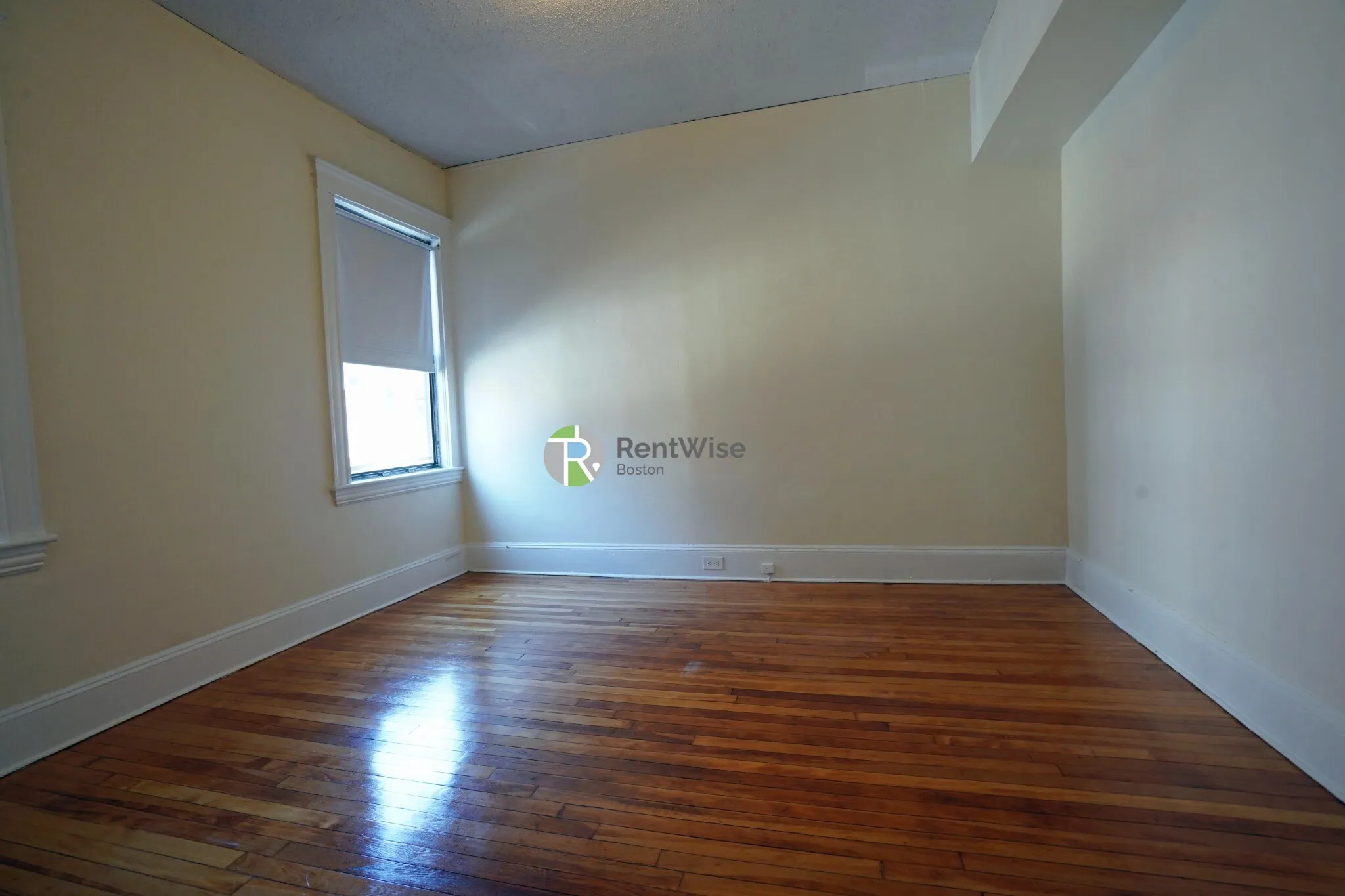 4 bed, 2 bath apartment for rent at 24 Hamilton Rd Unit 1, North Brookline — photo 15 of 29