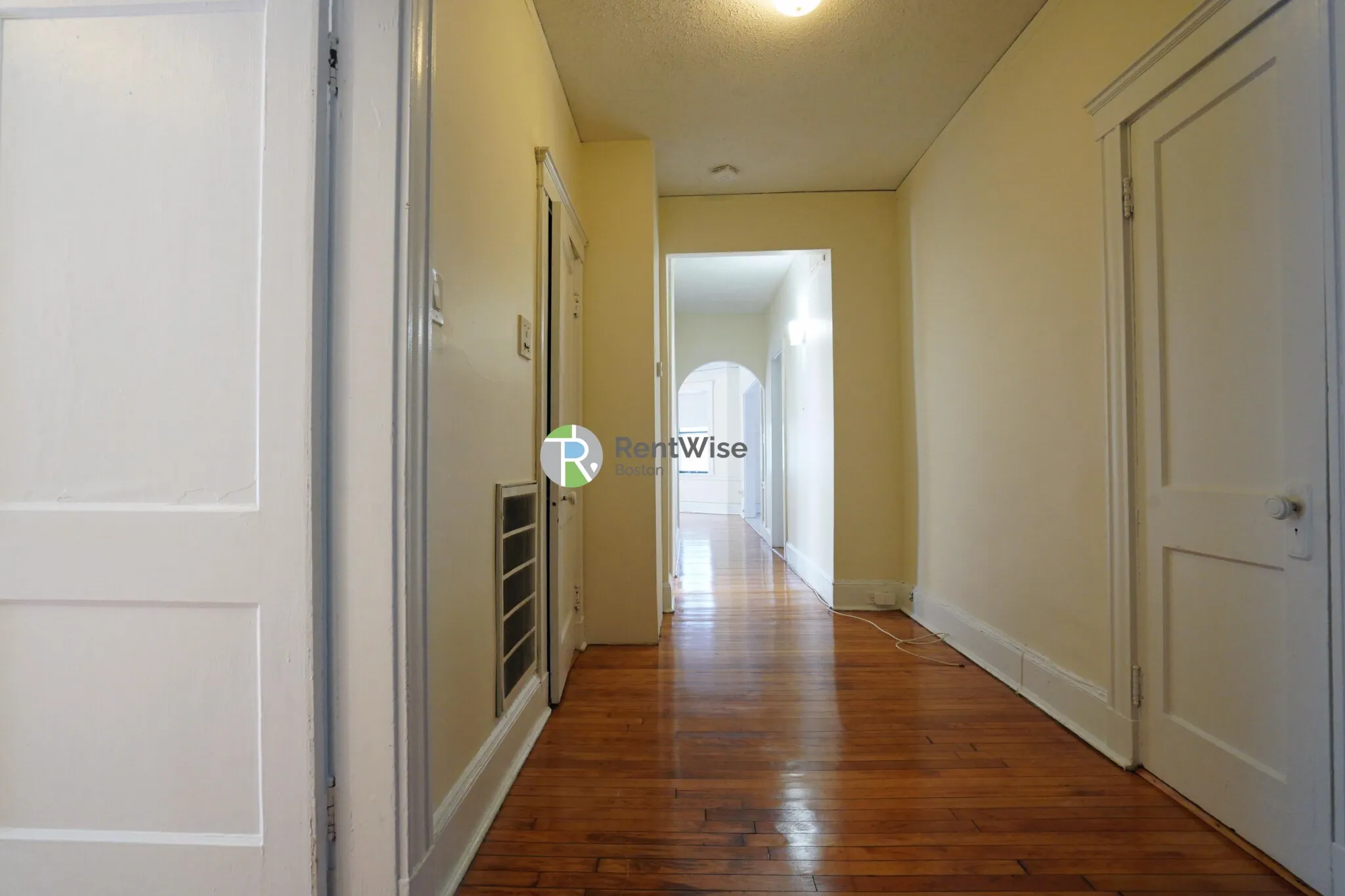 4 bed, 2 bath apartment for rent at 24 Hamilton Rd Unit 1, North Brookline — photo 3 of 29