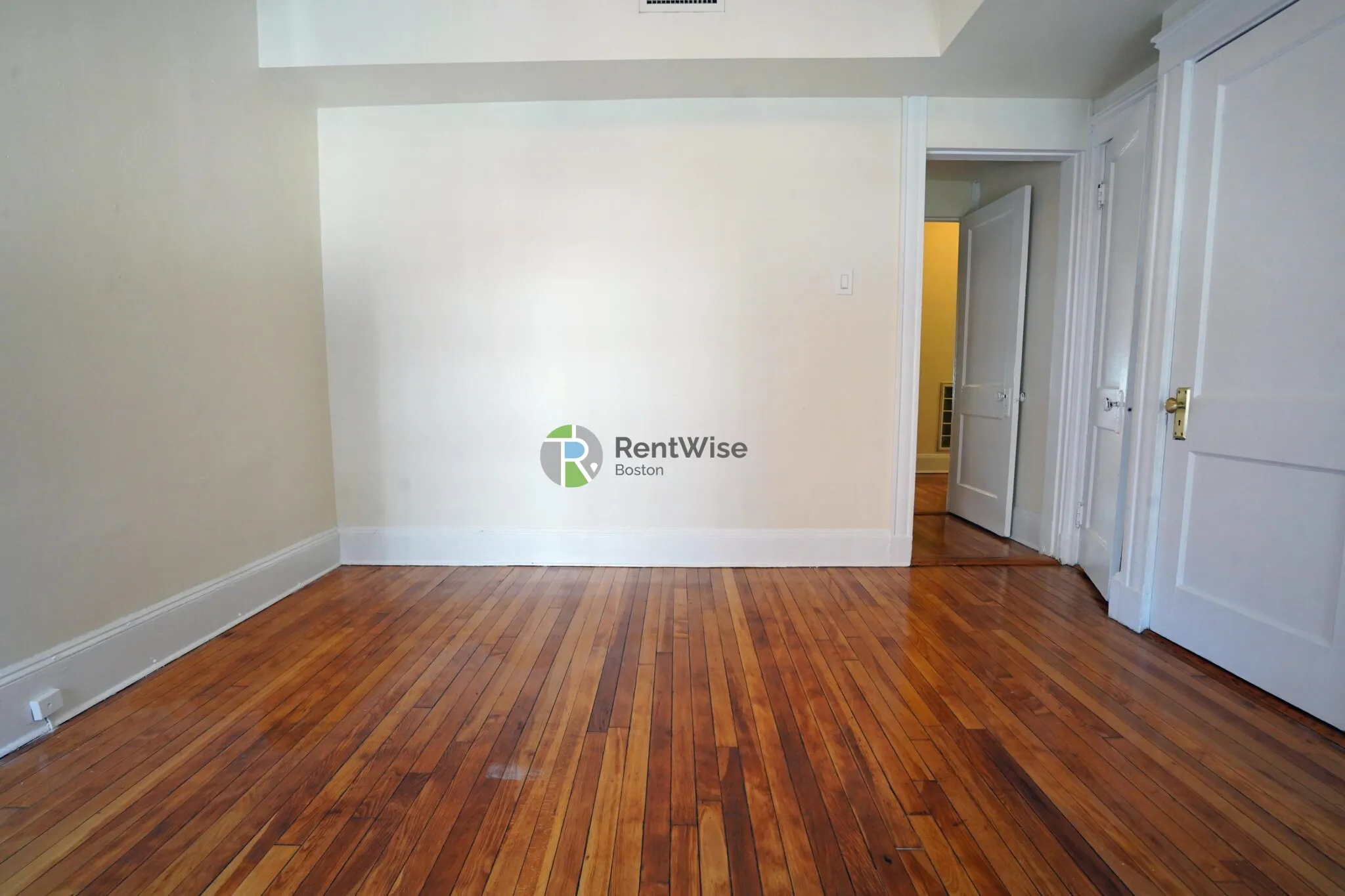 4 bed, 2 bath apartment for rent at 24 Hamilton Rd Unit 1, North Brookline — photo 16 of 29