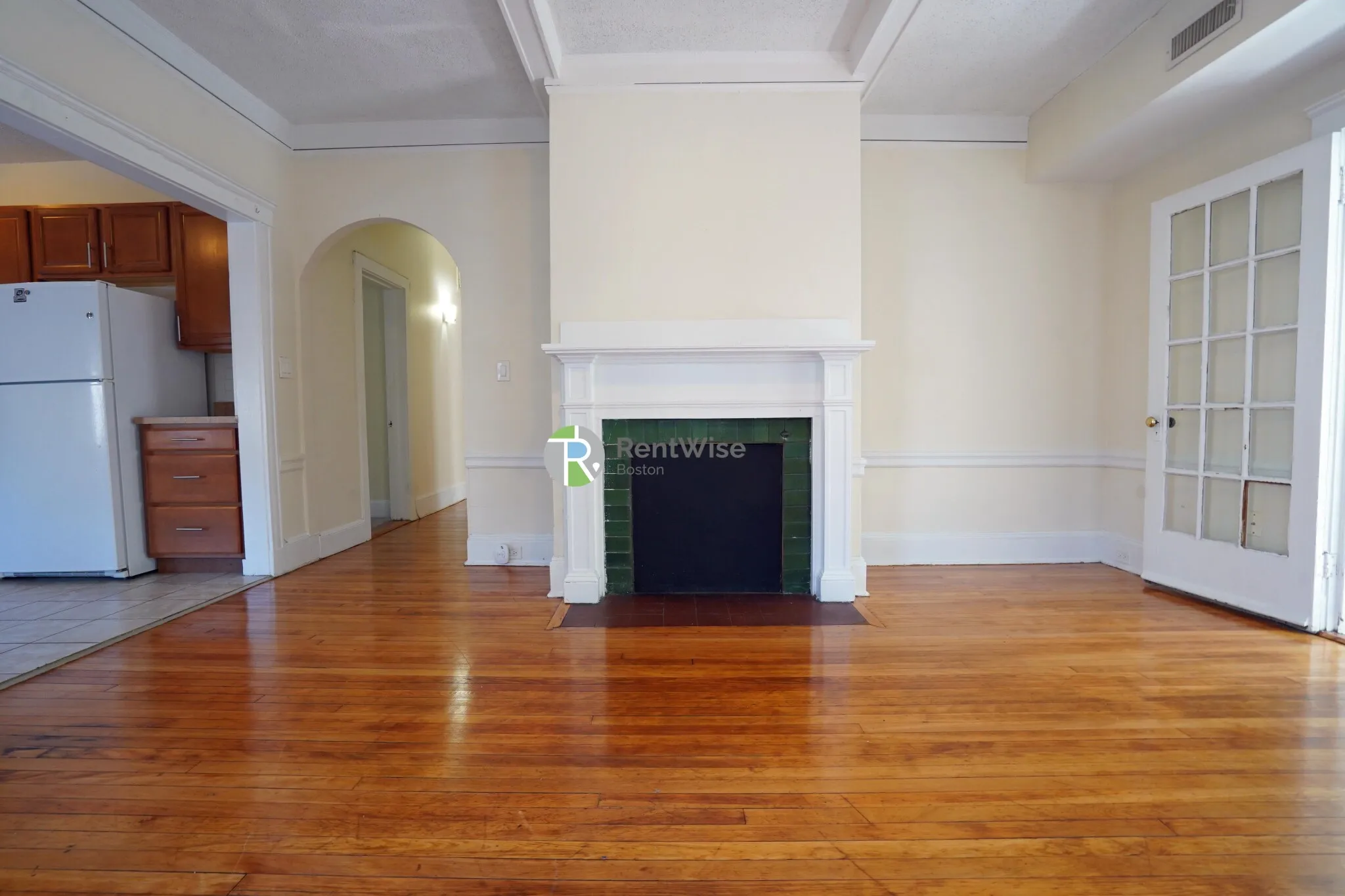 4 bed, 2 bath apartment for rent at 24 Hamilton Rd Unit 1, North Brookline — photo 5 of 29