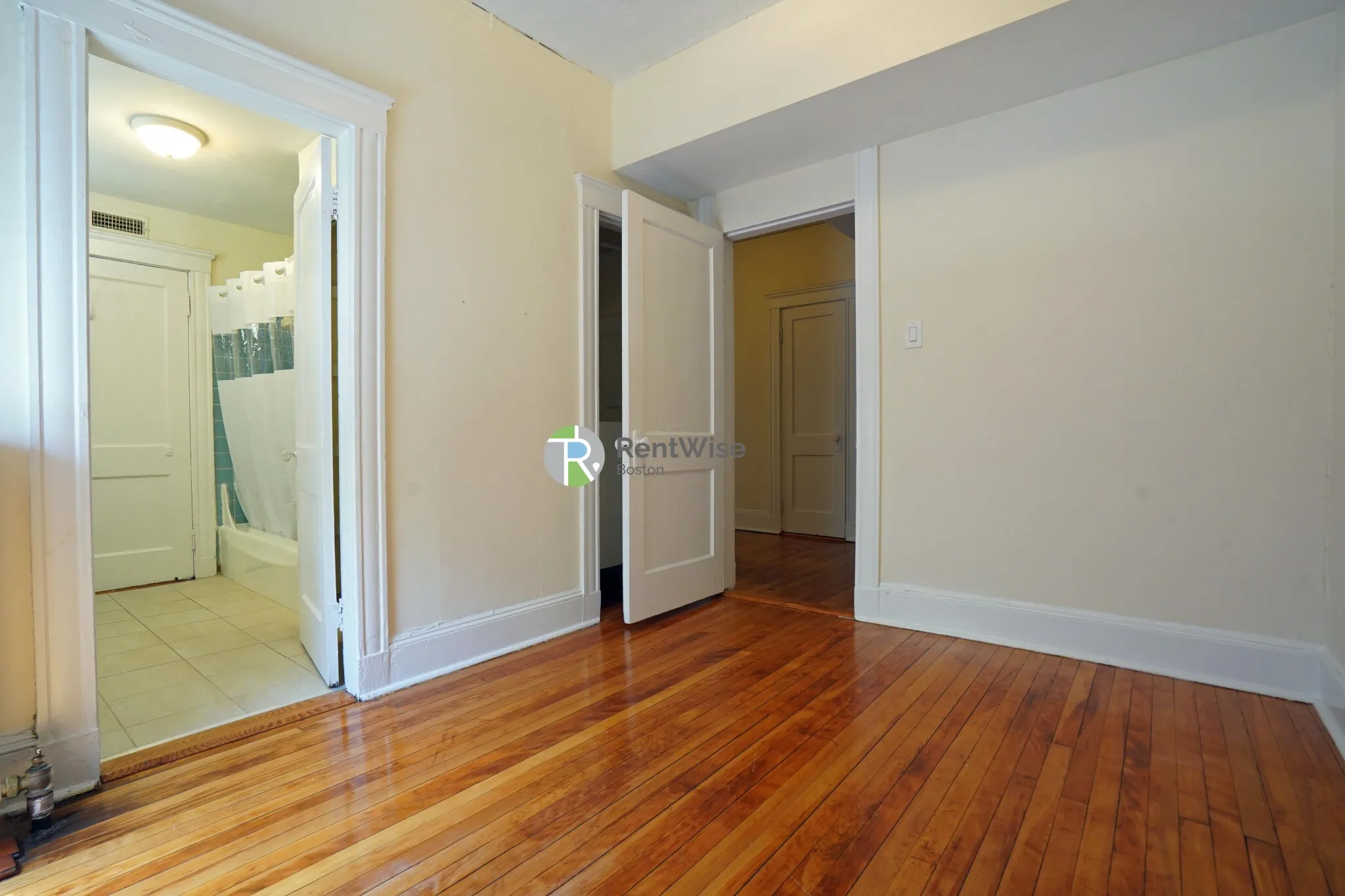 4 bed, 2 bath apartment for rent at 24 Hamilton Rd Unit 1, North Brookline — photo 26 of 29