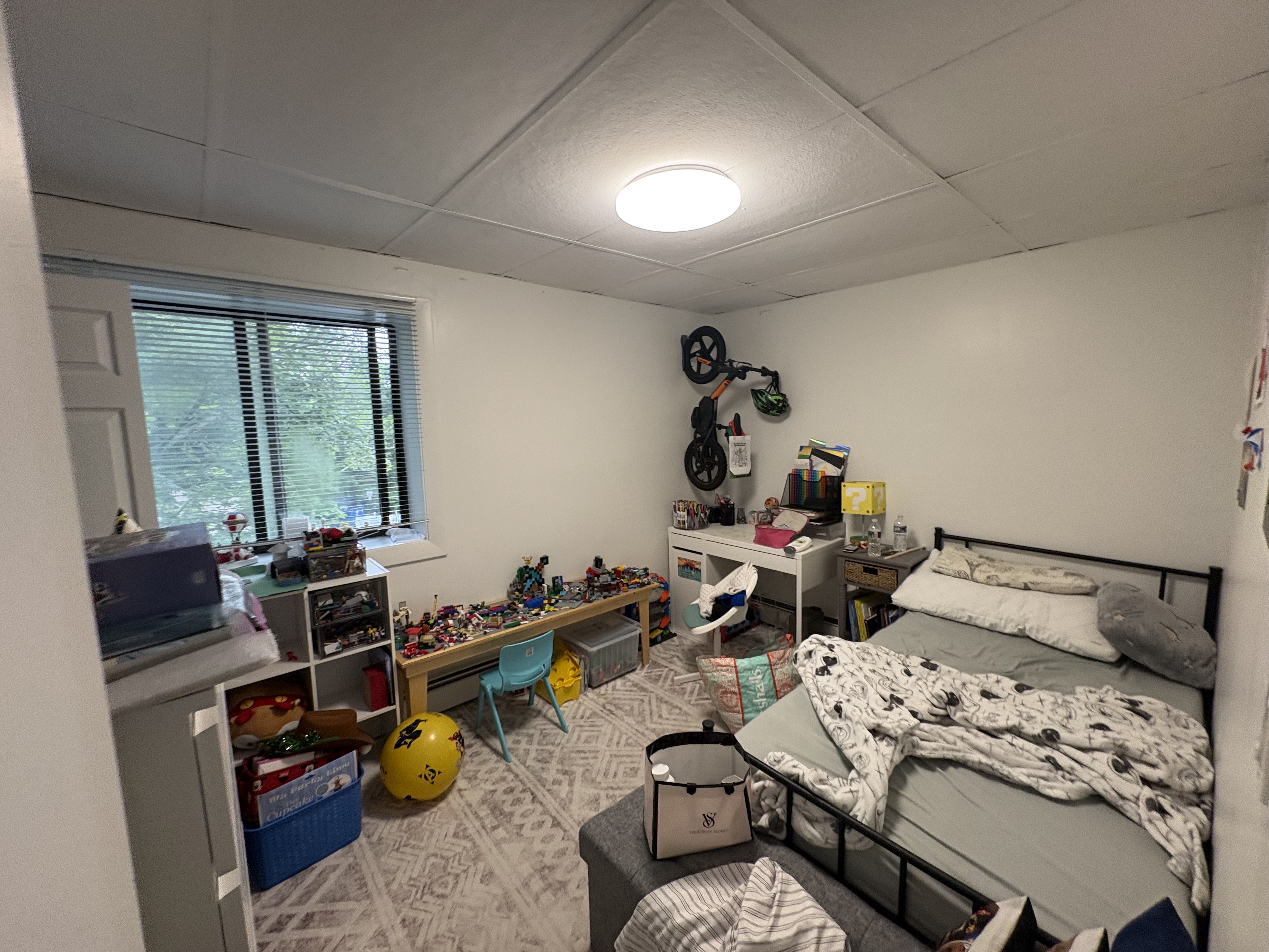 2 bed, 1 bath apartment for rent at 24 Hamilton St Unit 31, Saugus — photo 9 of 15