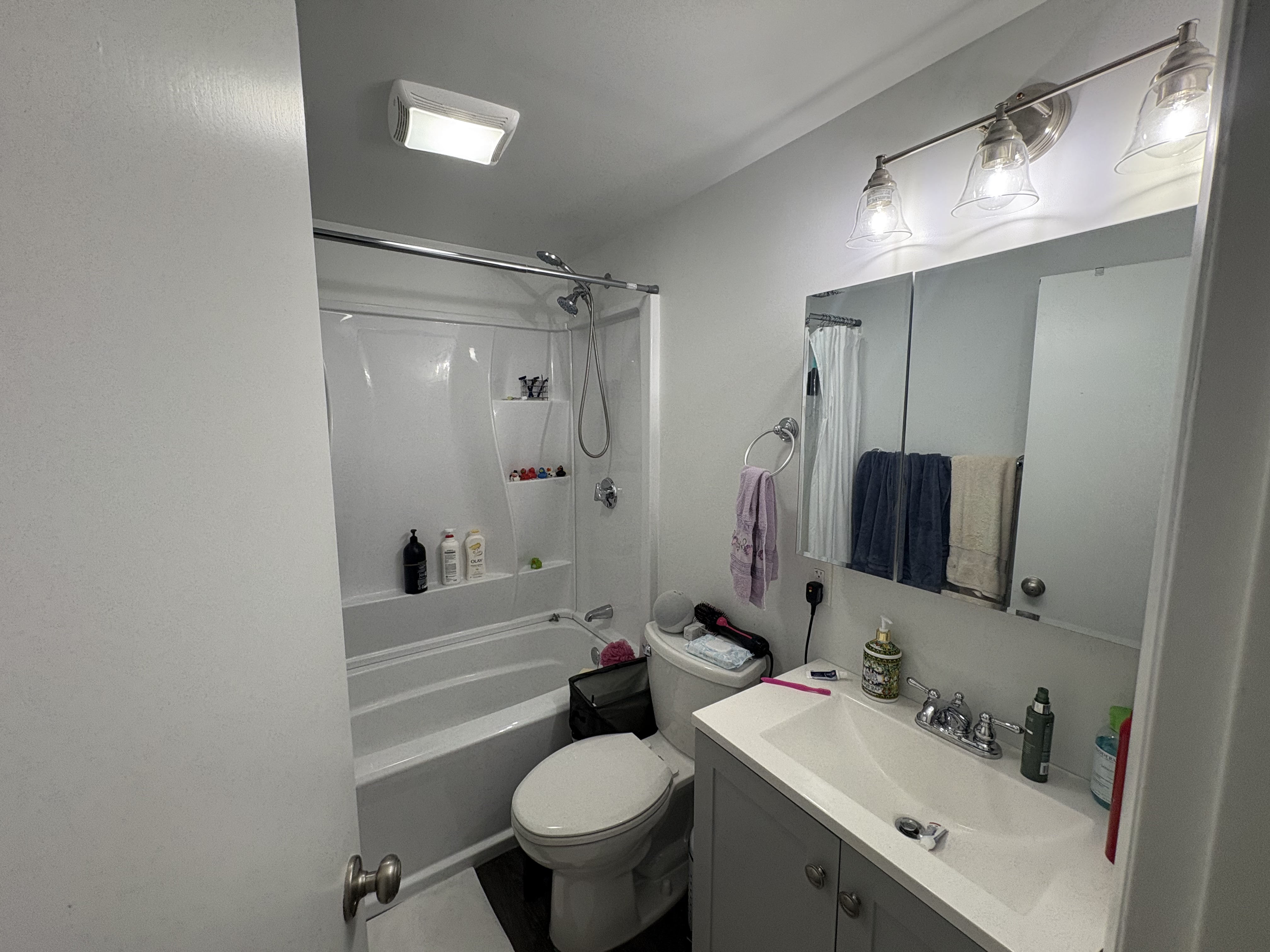 2 bed, 1 bath apartment for rent at 24 Hamilton St Unit 31, Saugus — photo 12 of 15