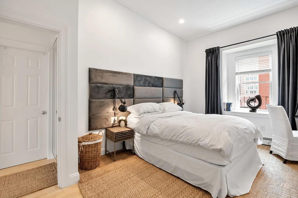 2 bed, 1 bath apartment for rent at 24 Hancock St Unit 7, Beacon Hill — photo 11 of 27