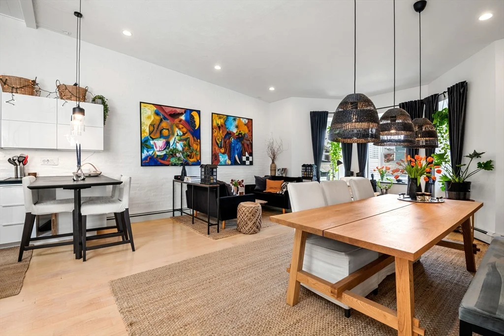 2 bed, 1 bath apartment for rent at 24 Hancock St Unit 7, Beacon Hill — photo 4 of 27