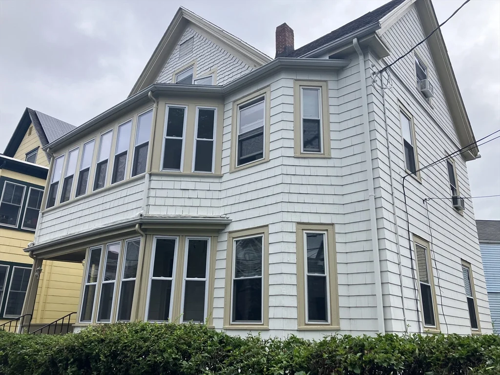 2 bed, 1 bath apartment for rent at 24 Haskell St Unit 4, North Cambridge