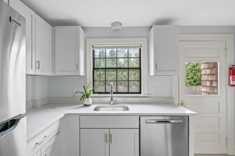 3 bed, 2 bath apartment for rent at 24 Hereford Rd, Marblehead — photo 11 of 19