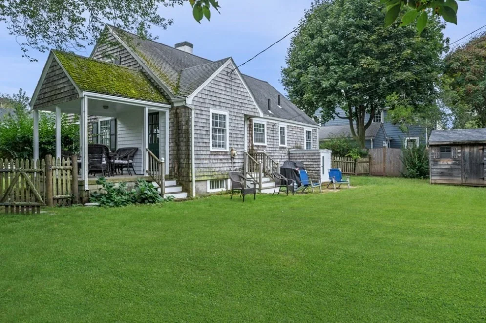 3 bed, 2 bath apartment for rent at 24 Hereford Rd, Marblehead — photo 4 of 19